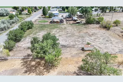 190 E 600 N, Ferron, UT 84523 - Photo 54