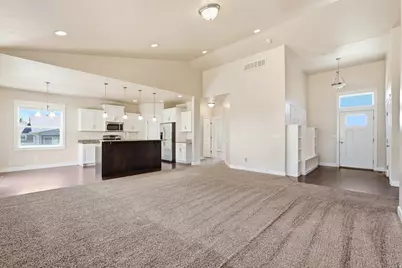 390 S Coyote Ridge Dr E, Smithfield, UT 84335 - Photo 6