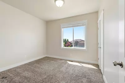 390 S Coyote Ridge Dr E, Smithfield, UT 84335 - Photo 16