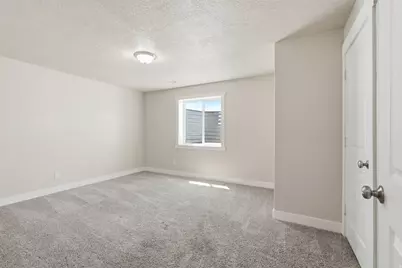 390 S Coyote Ridge Dr E, Smithfield, UT 84335 - Photo 24