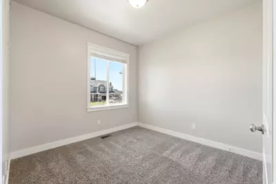390 S Coyote Ridge Dr E, Smithfield, UT 84335 - Photo 18