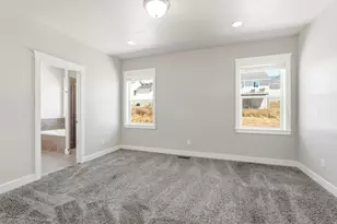 390 S Coyote Ridge Dr E, Smithfield, UT 84335 - Photo 12