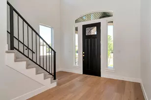 461 W Summerhill Ln W, Centerville, UT 84014 - Photo 4