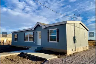 289 W Center, Hinckley, UT 84635 - Photo 1