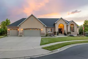 475 E Silverleaf Dr, Alpine, UT 84004 - Photo 2