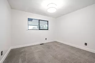 334 Clark St, Murray, UT 84107 - Photo 18