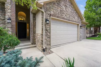 6698 S Hidden Mill Cv, Cottonwood Heights, UT 84121 - Photo 2