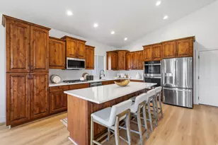 6698 S Hidden Ml Cv, Cottonwood Heights, UT 84121 - Photo 16