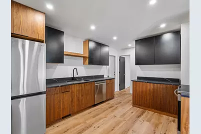 659 E Riviera Cir, South Salt Lake, UT 84106 - Photo 2