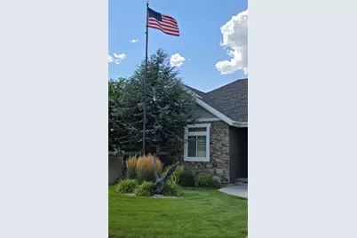 6984 W Boulder Ridge Cir, Herriman, UT 84096 - Photo 4