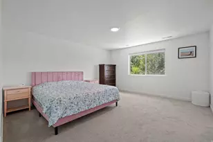 4896 S Snarr Haven Ct W, Taylorsville, UT 84129 - Photo 16
