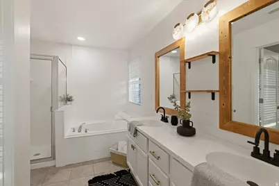 917 W Stonehaven Dr, North Salt Lake, UT 84054 - Photo 20