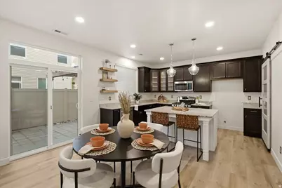917 W Stonehaven Dr, North Salt Lake, UT 84054 - Photo 8