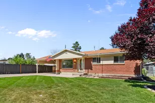 6566 S 2425 E, Cottonwood Heights, UT 84121 - Photo 2