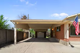 6566 S 2425 E, Cottonwood Heights, UT 84121 - Photo 4