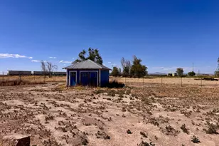 47 E 100 N, Lynndyl, UT 84640 - Photo 18