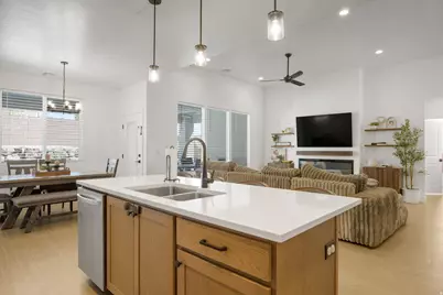 2891 E Chapman Cir, Washington, UT 84780 - Photo 8
