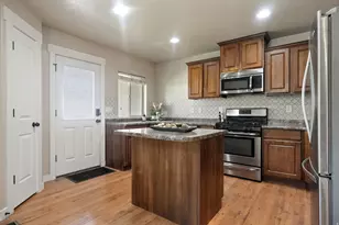 9256 Prairie Dunes Way, Eagle Mountain, UT 84005 - Photo 16