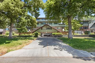 131 S 1000 E, Salt Lake City, UT 84102 - Photo 2
