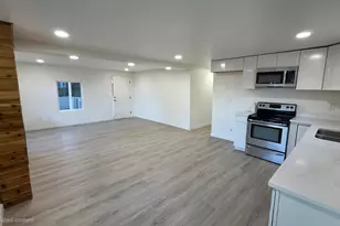 8949 S Reliance Dr W, Sandy, UT 84070 - Photo 14