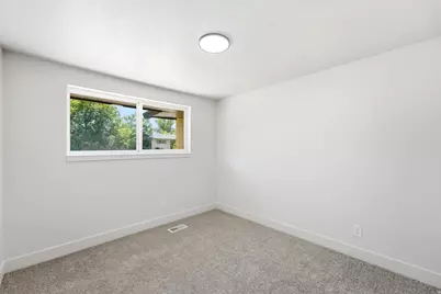 5532 S Easton St, Taylorsville, UT 84129 - Photo 20