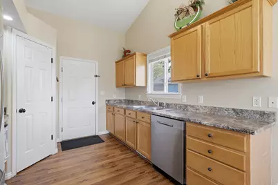 1473 S 2250 E, Spanish Fork, UT 84660 - Photo 8