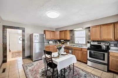 407 S 100 E, Hyrum, UT 84319 - Photo 2