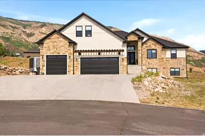 838 E Mountain Rd N, North Ogden, UT 84414 - Photo 2