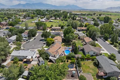 253 N 2475 W, Provo, UT 84601 - Photo 4