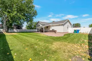 1843 W Springwater Dr S, Orem, UT 84058 - Photo 34