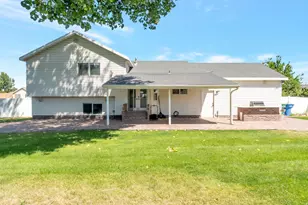 1843 W Springwater Dr S, Orem, UT 84058 - Photo 32
