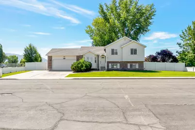 1843 W Springwater Dr S, Orem, UT 84058 - Photo 40