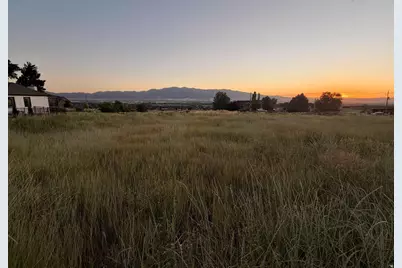 1082 S 400 E, Providence, UT 84332 - Photo 2