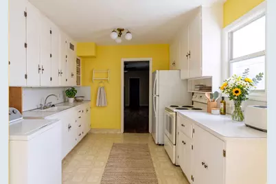 1007 Bonneville Ave, Logan, UT 84341 - Photo 2