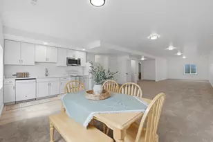 1006 W Katelyn Faith Cir, South Jordan, UT 84095 - Photo 22