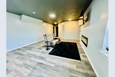 647 E 980 N, Tooele, UT 84074 - Photo 6