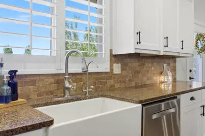 2377 S Cameron Dr, West Haven, UT 84401 - Photo 12