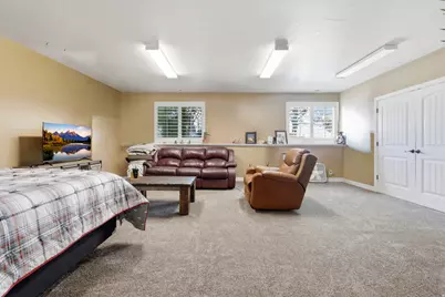 2377 S Cameron Dr, West Haven, UT 84401 - Photo 34