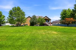 2377 S Cameron Dr, West Haven, UT 84401 - Photo 48