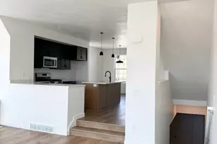 7608 S Clipper Hill Rd W, West Jordan, UT 84081 - Photo 4