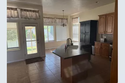 1173 W 2175 S, Syracuse, UT 84075 - Photo 6