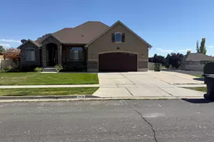 1173 W 2175 S, Syracuse, UT 84075 - Photo 2