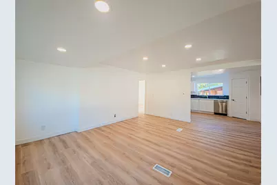 431 Pinion St, Sunnyside, UT 84539 - Photo 6