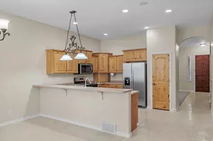 10596 S Pinyon Pines Ct W, South Jordan, UT 84095 - Photo 8
