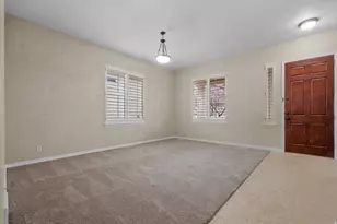 10596 S Pinyon Pines Ct W, South Jordan, UT 84095 - Photo 4
