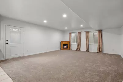 10596 S Pinyon Pines Ct W, South Jordan, UT 84095 - Photo 24