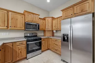 10596 S Pinyon Pines Ct W, South Jordan, UT 84095 - Photo 10