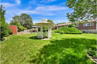 406 W 3300 S, Bountiful, UT 84010 - Photo 10