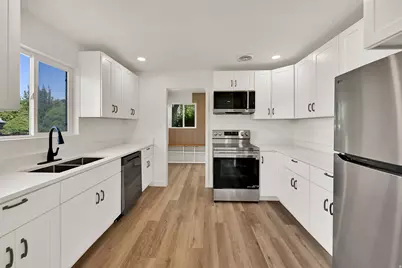 406 W 3300 S, Bountiful, UT 84010 - Photo 20