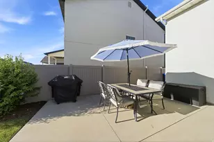 261 S Buckhorn Bath Ave, Saratoga Springs, UT 84045 - Photo 42